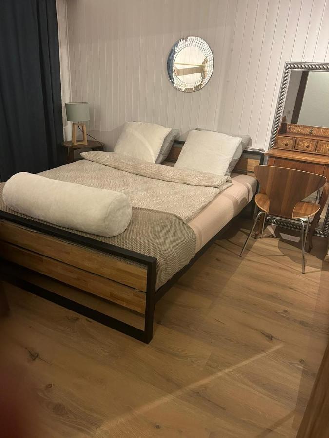 Chez Pipo Panzió Conthey Kültér fotó